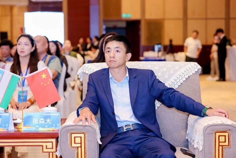 一帶一路啟新篇 共享發(fā)展新機(jī)遇-余上鷗攜手烏茲別克斯坦開啟跨境貿(mào)易